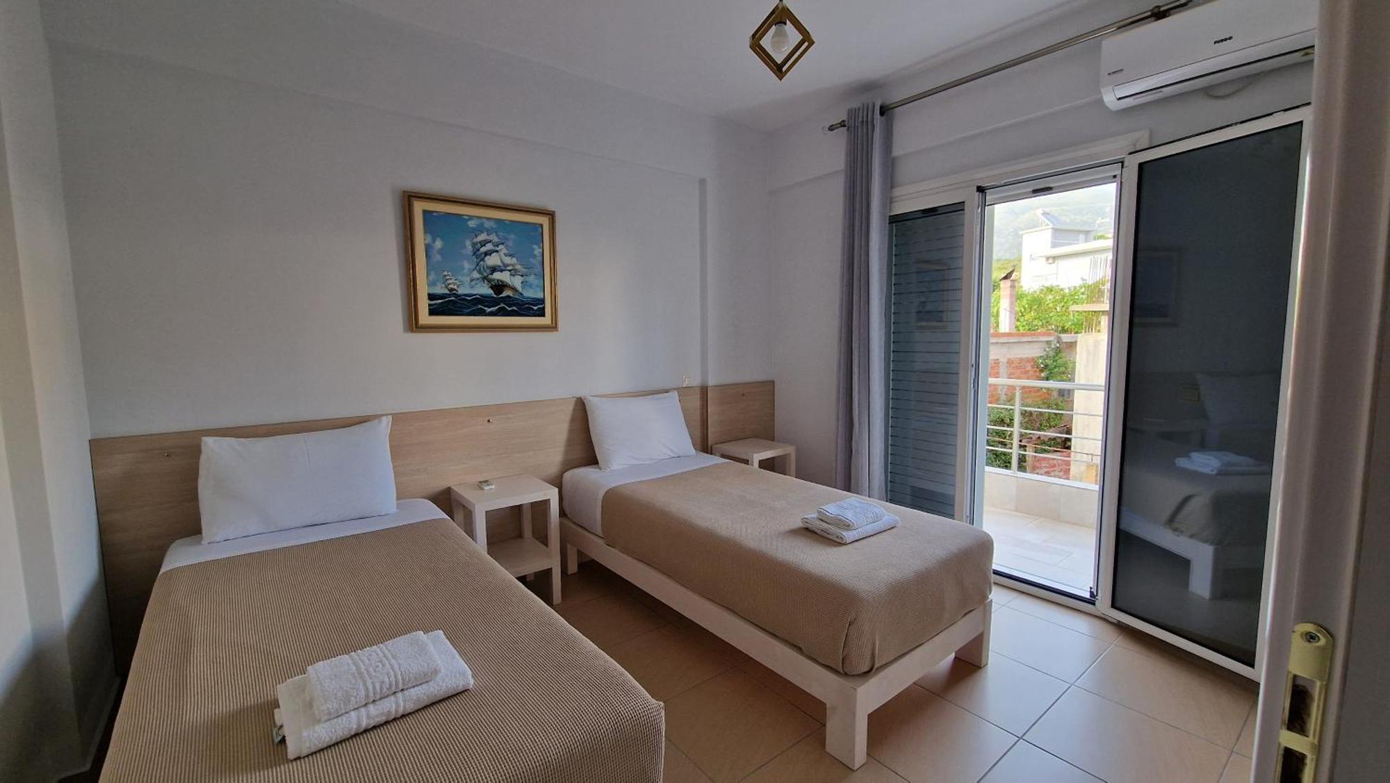 Horizon View Rooms Himarë Eksteriør billede